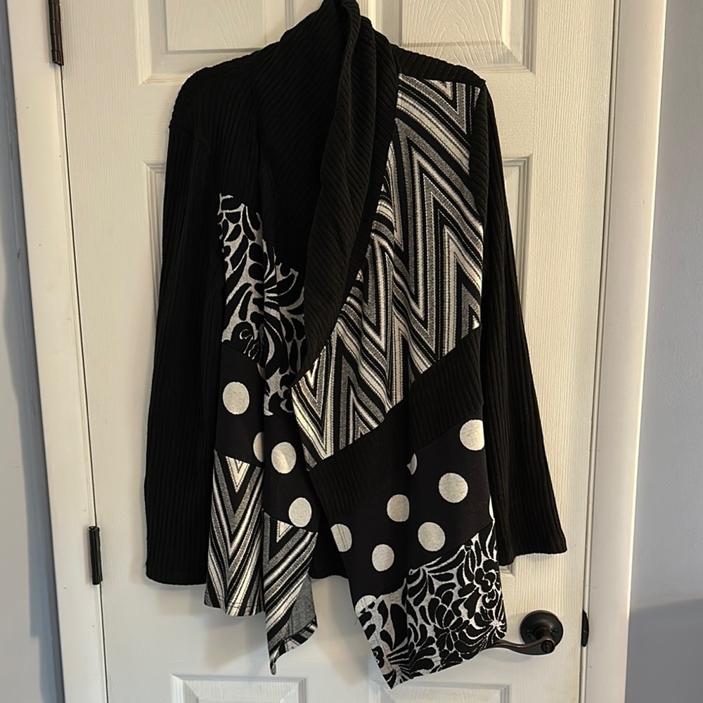 AnisA Chic Black and White Women's Open Cardigan XL